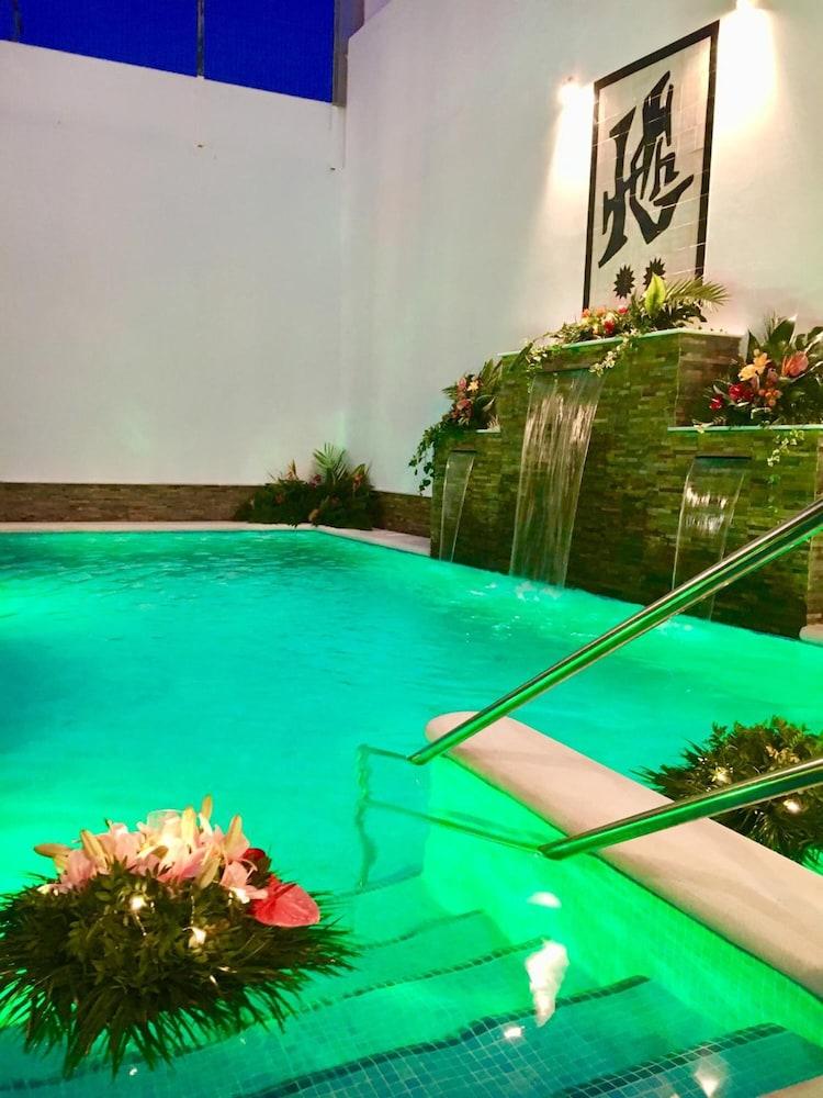 Hotel 치피오나 외부 사진